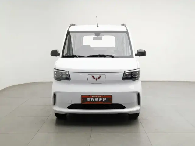 Wuling Zhiguang NEV — Фото автомобиля 3