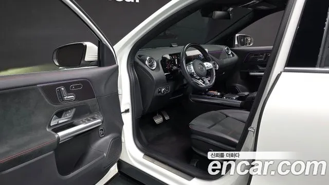 Mercedes-Benz GLA-Class H247 — Фото автомобиля 10