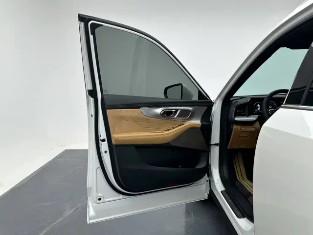 GAC Trumpchi ES9 — Фото автомобиля 11