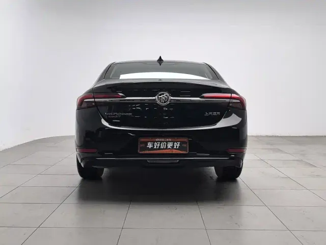 Buick LaCrosse — Фото автомобиля 4