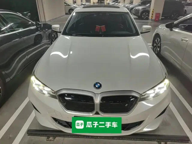 BMW i3 — Фото автомобиля 2