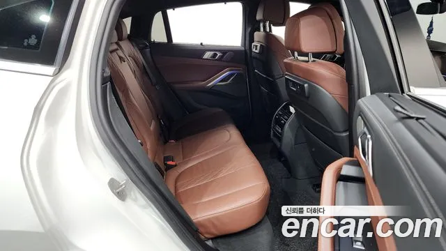BMW X6 xDrive40i M Sport — Фото автомобиля 12