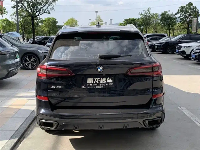 BMW X5 — Фото автомобиля 7