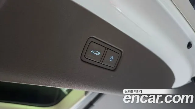 Genesis GV80 — Фото автомобиля 24