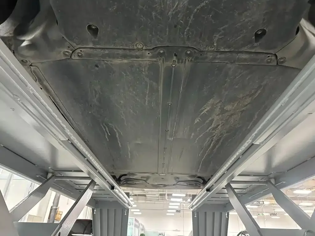 Tesla Model Y 2024 Rear-Wheel Drive Version — Фото автомобиля 28