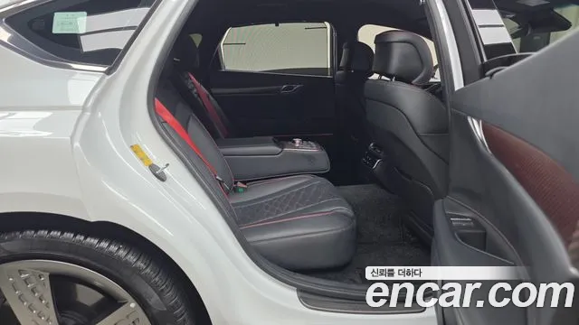 Genesis G80 Бензин 2.5 турбо AWD — Фото автомобиля 12