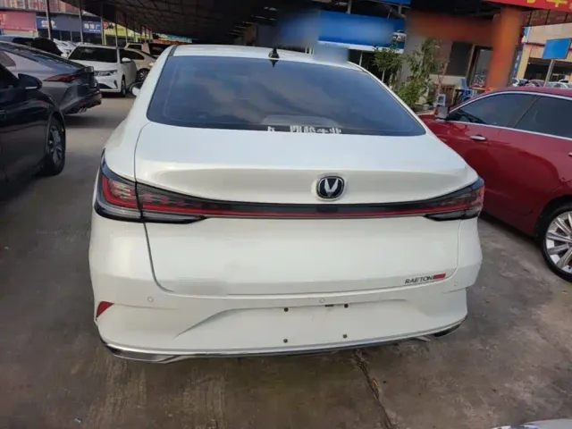 Changan Raeton Plus — Фото автомобиля 5