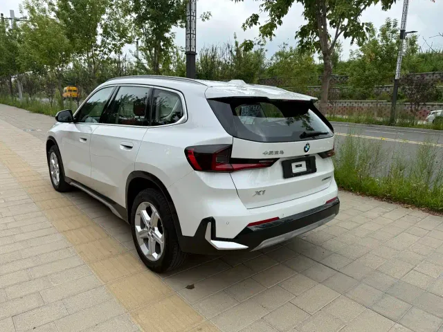 BMW X1 — Фото автомобиля 5