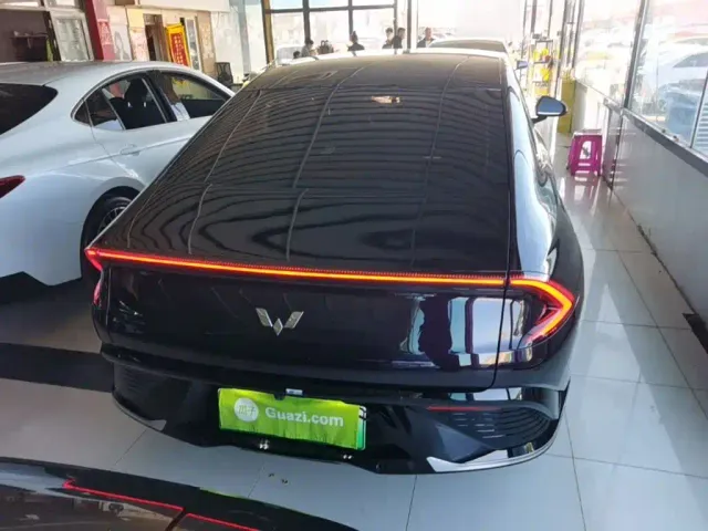 Wuling Starlight — Фото автомобиля 5