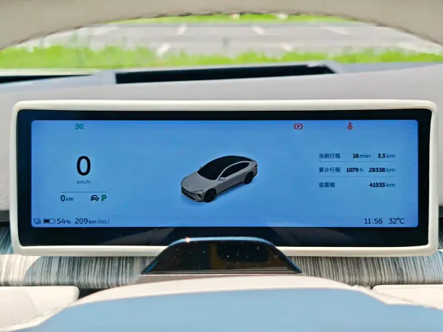 Nio ET7 — Фото автомобиля 12