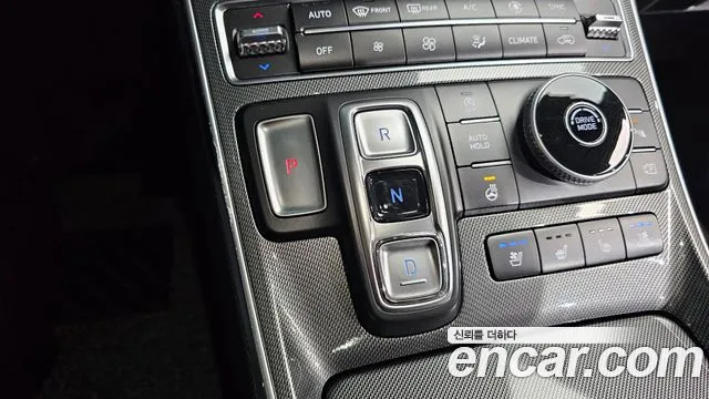 Hyundai Santafe Новый Santa Fe Бензин 2.5T 2WD — Фото автомобиля 9
