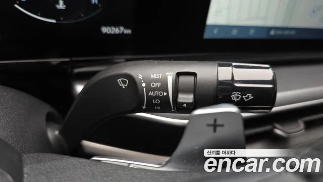 Hyundai Grandeur Grandeur (GN7) 2.5 Бензин 2WD — Фото автомобиля 26