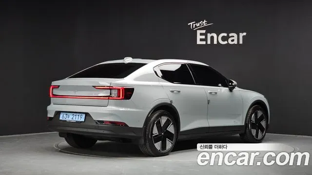 Polestar Polestar 2 — Фото автомобиля 2