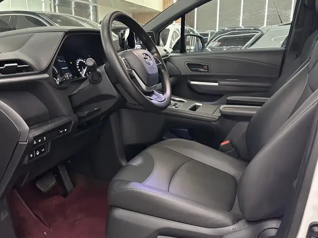 Toyota Granvia — Фото автомобиля 3