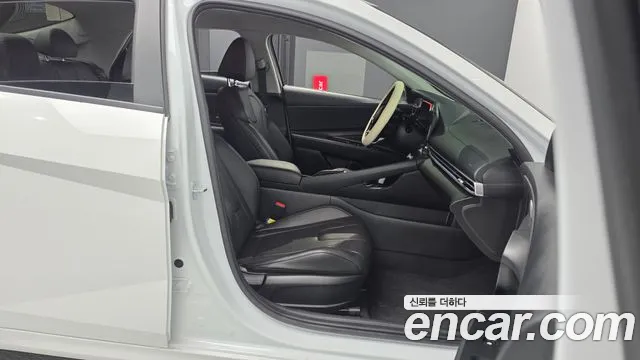 Hyundai Avante CN7 — Фото автомобиля 12