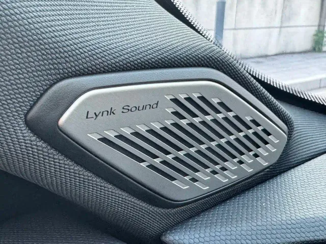 Lynk & Co 03 — Фото автомобиля 15