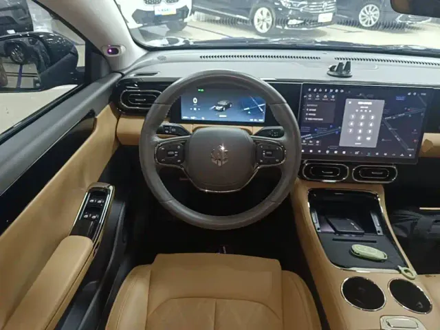 Leapmotor C01 — Фото автомобиля 10