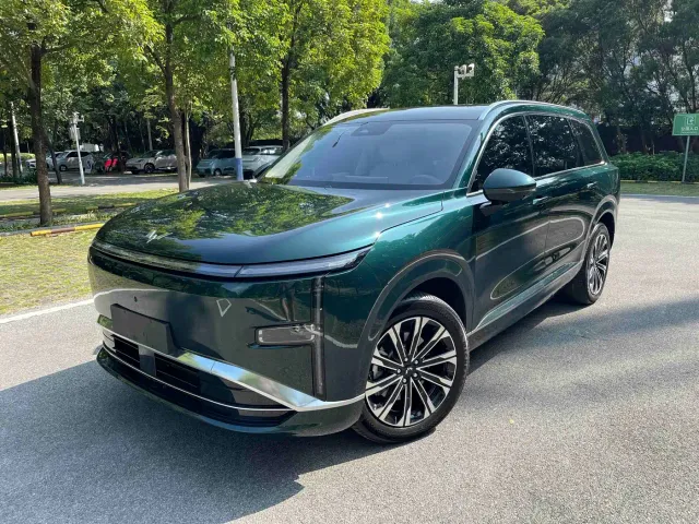 Фотография автомобиля — Wuling Starlight L
