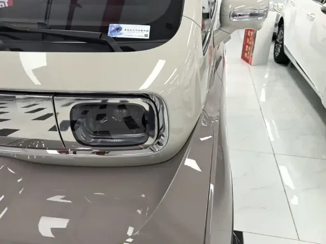 Baojun KiWi EV — Фото автомобиля 23