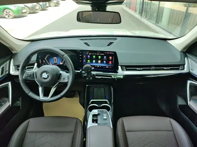 BMW X1 — Фото автомобиля 9