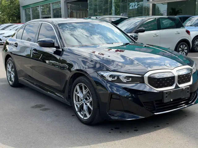 BMW i3 — Фото автомобиля 3