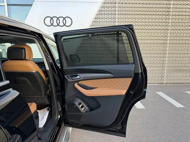 Audi Q6 — Фото автомобиля 9