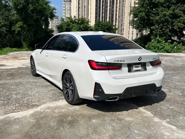 BMW 3 Series — Фото автомобиля 10