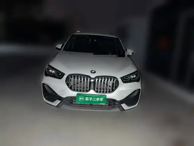 BMW X1 — Фото автомобиля 3