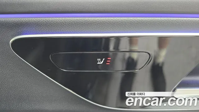 Mercedes-Benz E-Class — Фото автомобиля 18