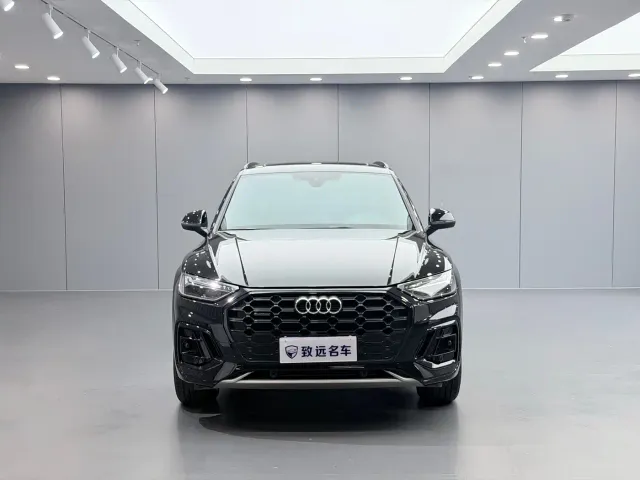 Audi Q5L — Фото автомобиля 2