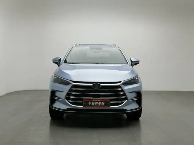 BYD Tang — Фото автомобиля 3