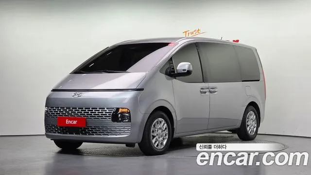 Фотография автомобиля — Hyundai Staria