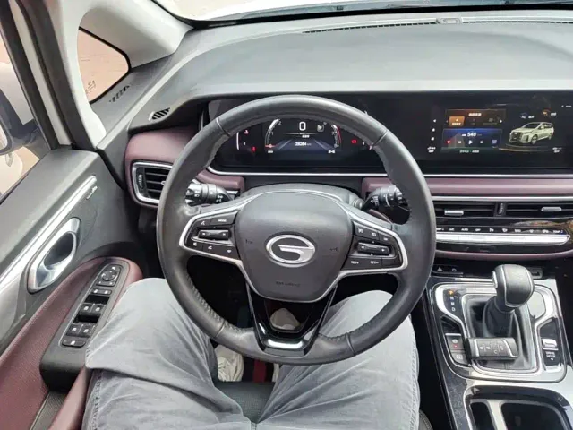 GAC Trumpchi M6 — Фото автомобиля 10