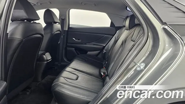 Hyundai AVANTE Avante (CN7) — Фото автомобиля 25