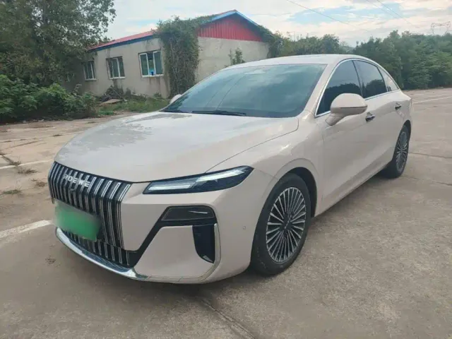 Фотография автомобиля — Roewe M7 DMH