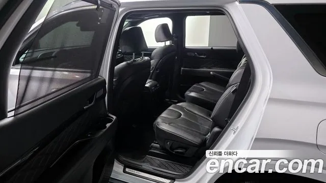 Hyundai Palisade Palisade Дизель 2.2 2WD — Фото автомобиля 11