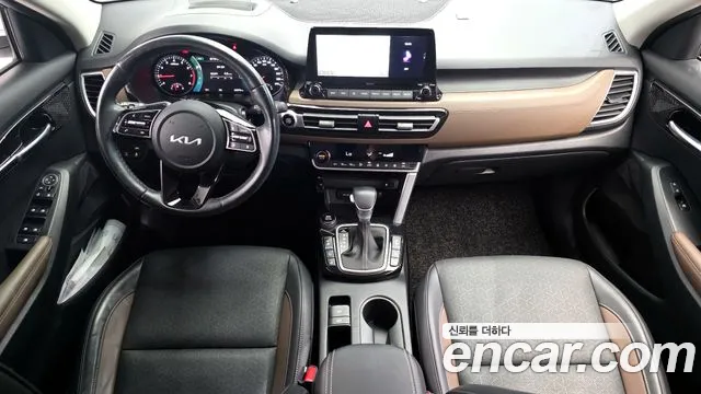 Kia Seltos — Фото автомобиля 7
