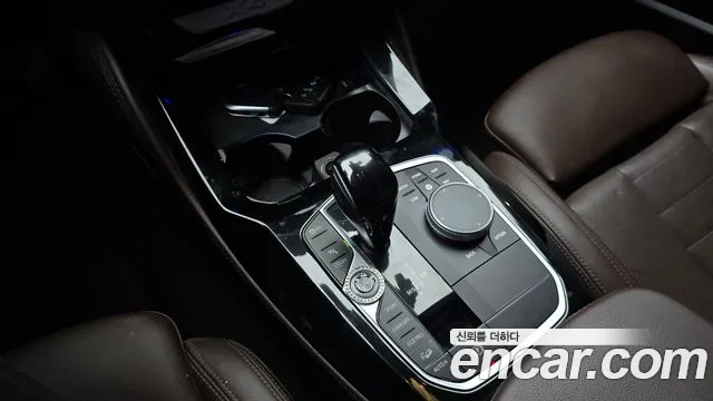 BMW X4 xDrive20i M Sport Pro — Фото автомобиля 9