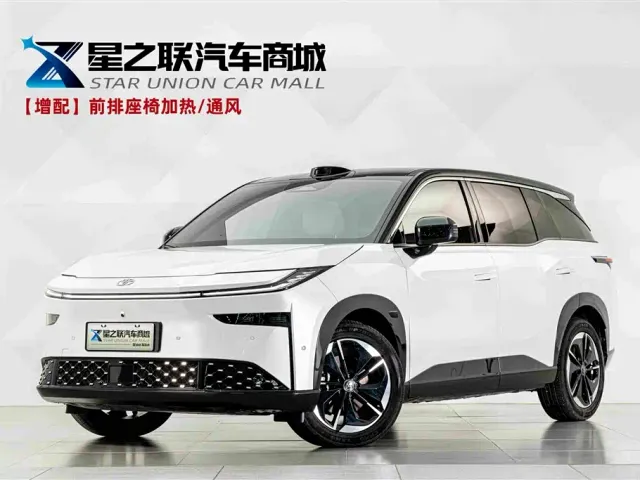 Фотография автомобиля — Toyota BoZhi 3X