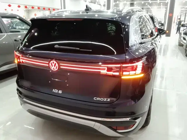 Volkswagen ID.6 CROZZ 2021 Facelift Long Range PRO — Фото автомобиля 5