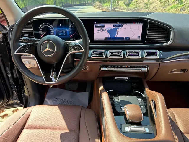 Mercedes-Benz GLE-Class — Фото автомобиля 12