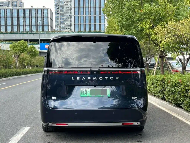 Leapmotor D19 — Фото автомобиля 4