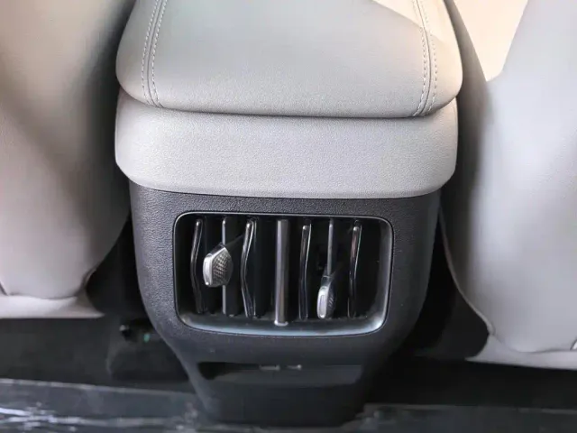 BYD Sealion 05 EV — Фото автомобиля 11