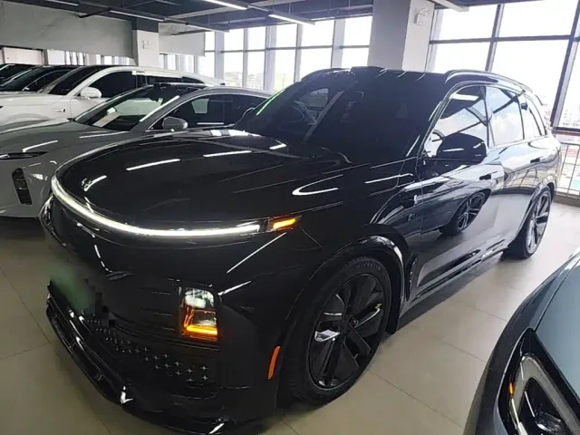 Фотография автомобиля — Li Auto L7