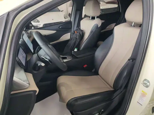 BYD Dolphin — Фото автомобиля 14