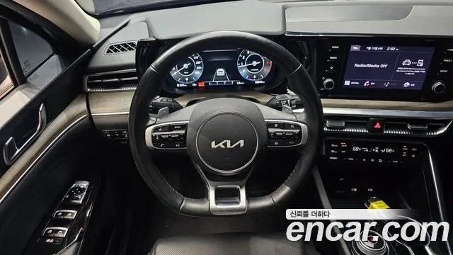 Kia K5 — Фото автомобиля 13