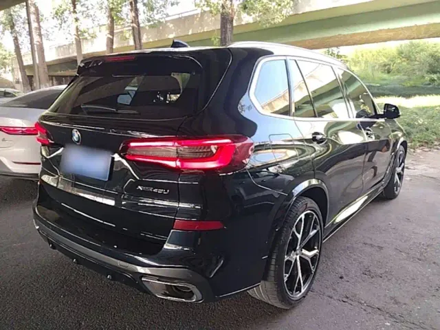 BMW X5 — Фото автомобиля 6