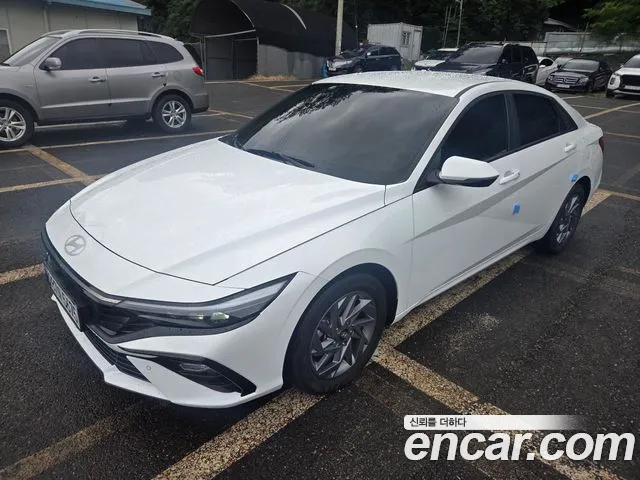 Hyundai AVANTE Новый Avante (CN7) 1.6 LPi (Для проката) — Фото автомобиля 3