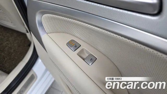 Genesis G70 New — Фото автомобиля 24