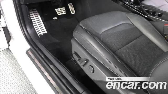 Kia Niro The All New — Фото автомобиля 30